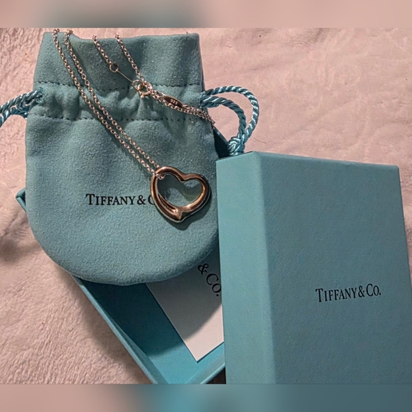 TIFFANY & CO Open Heart Paloma Picasso Sterling Silver pendant and necklace - Picture 10 of 11